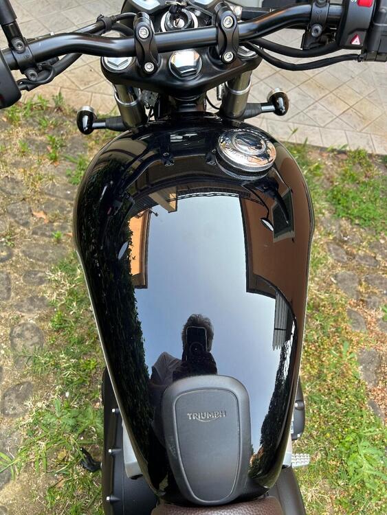 Triumph Street Twin 900 (2017 - 18) (3)