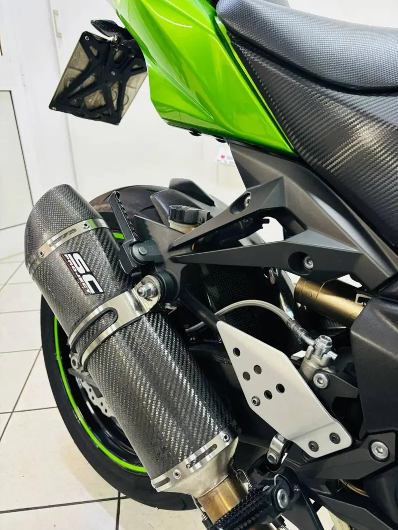 Kawasaki Z 750 R (2011 - 14) (9)