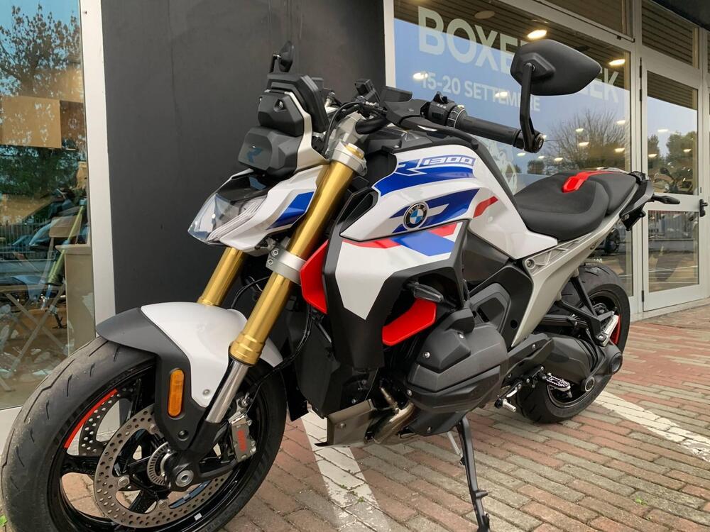 Bmw R 1300 R (2026) (2)