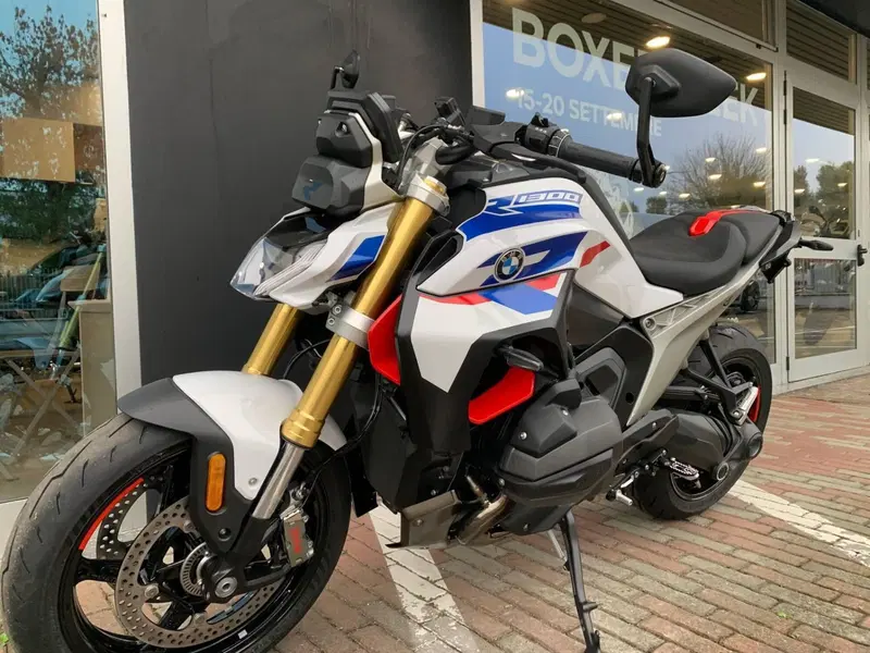 Bmw R 1300 R (2026) (2)
