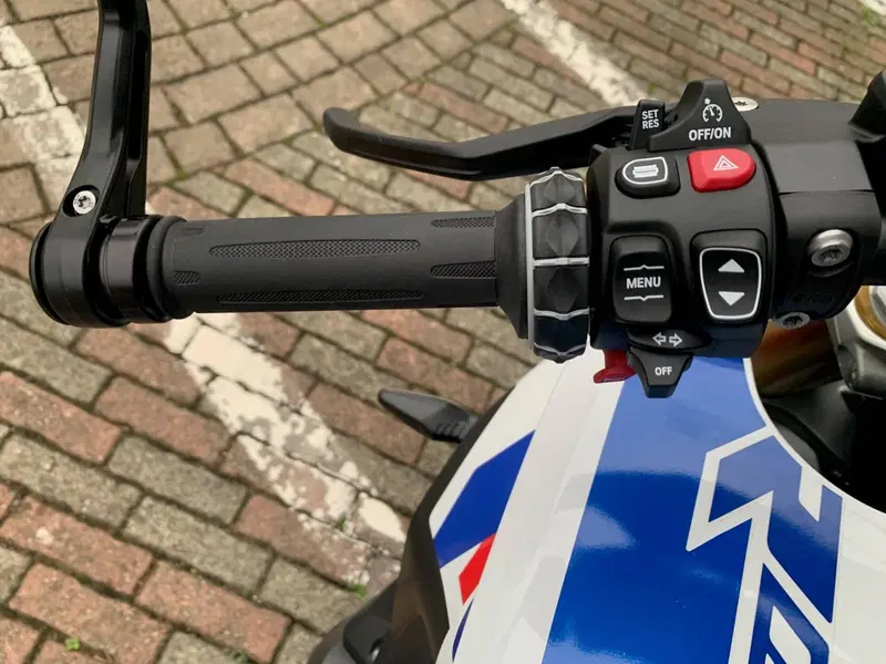 Bmw R 1300 R (2026) (11)