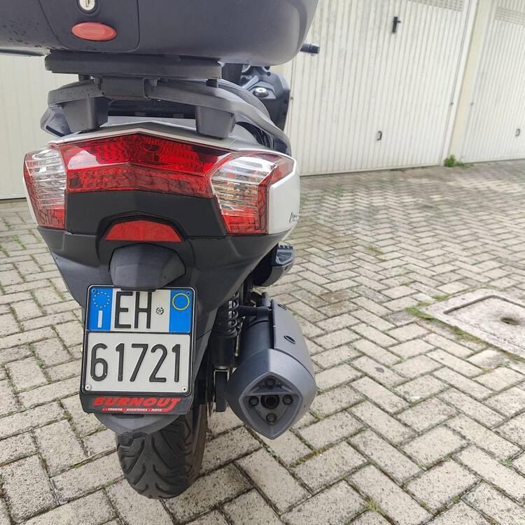 Kymco Downtown 300i ABS (2009 - 17) (4)