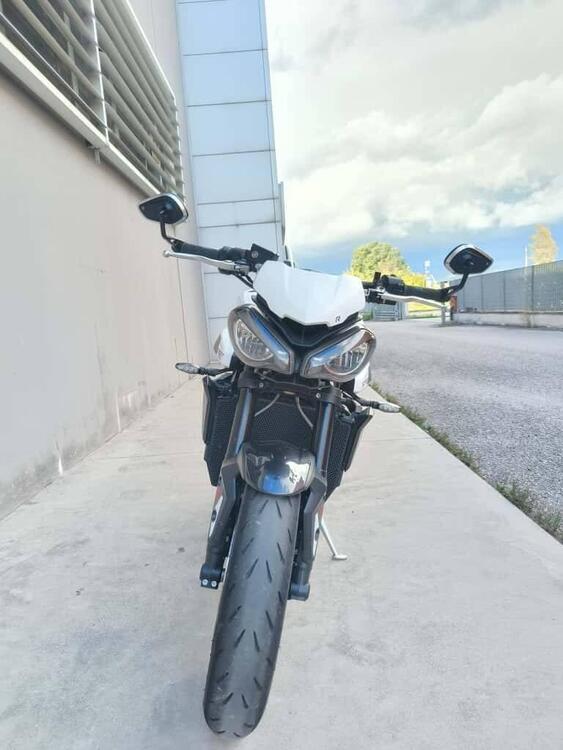Triumph Street Triple 765 R (2023 - 25) (4)