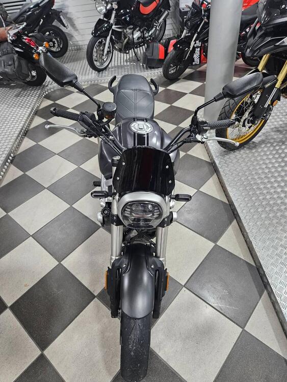 Voge Trofeo 500AC (2022 - 25) (3)