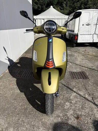 Vespa GTS 300 Super Sport (2023 - 24) usata