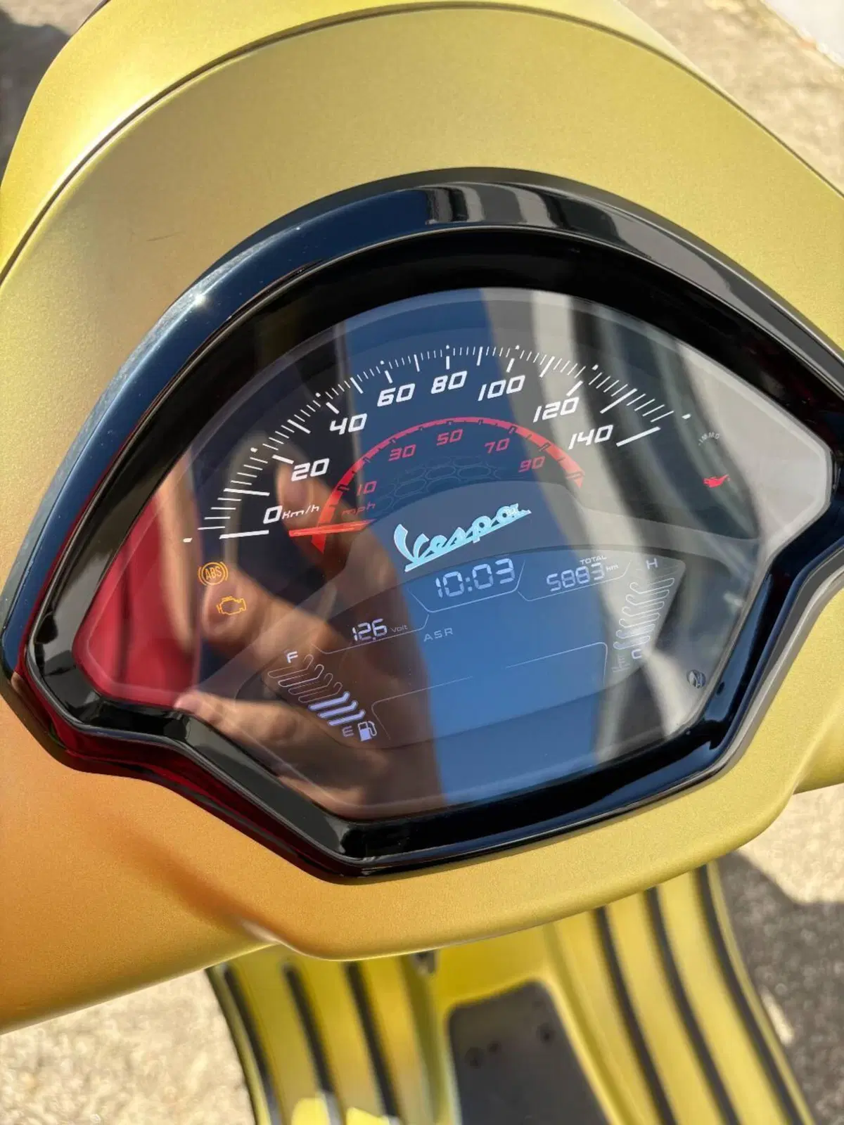 Vespa GTS 300 Super Sport (2023 - 24) (4)