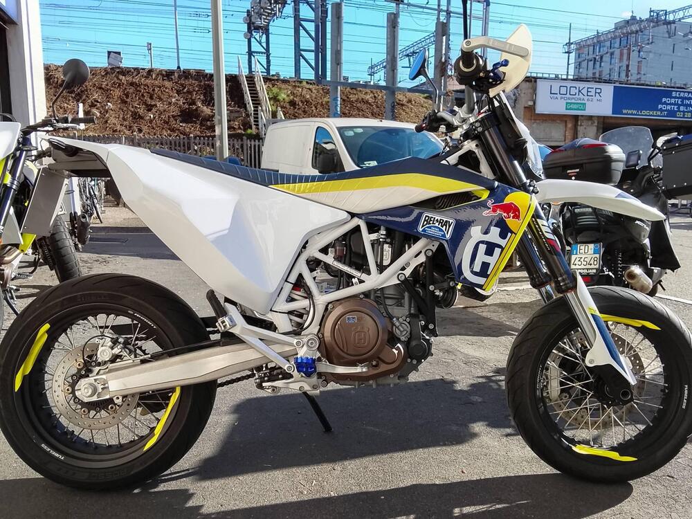 Husqvarna 701 Supermoto (2017 - 19)