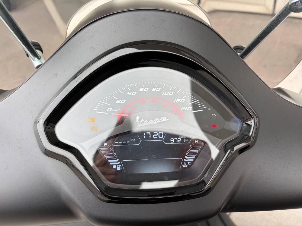 Vespa GTS 300 Super Sport (2023 - 24) (2)