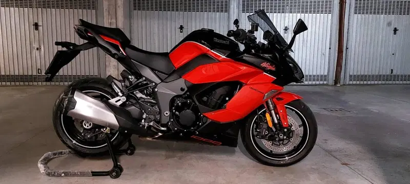 Kawasaki Ninja 1000 SX 40th Anniversary Edition (2024) (2)