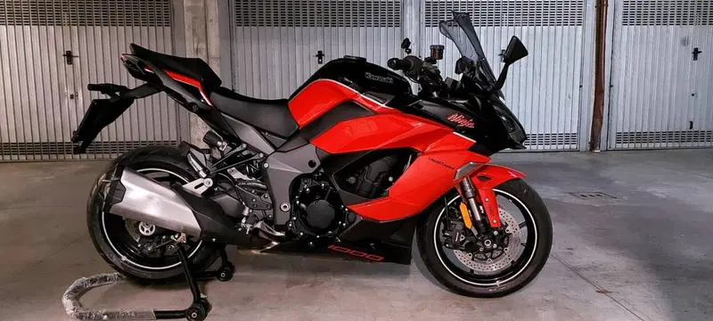 Kawasaki Ninja 1000 SX 40th Anniversary Edition (2024)