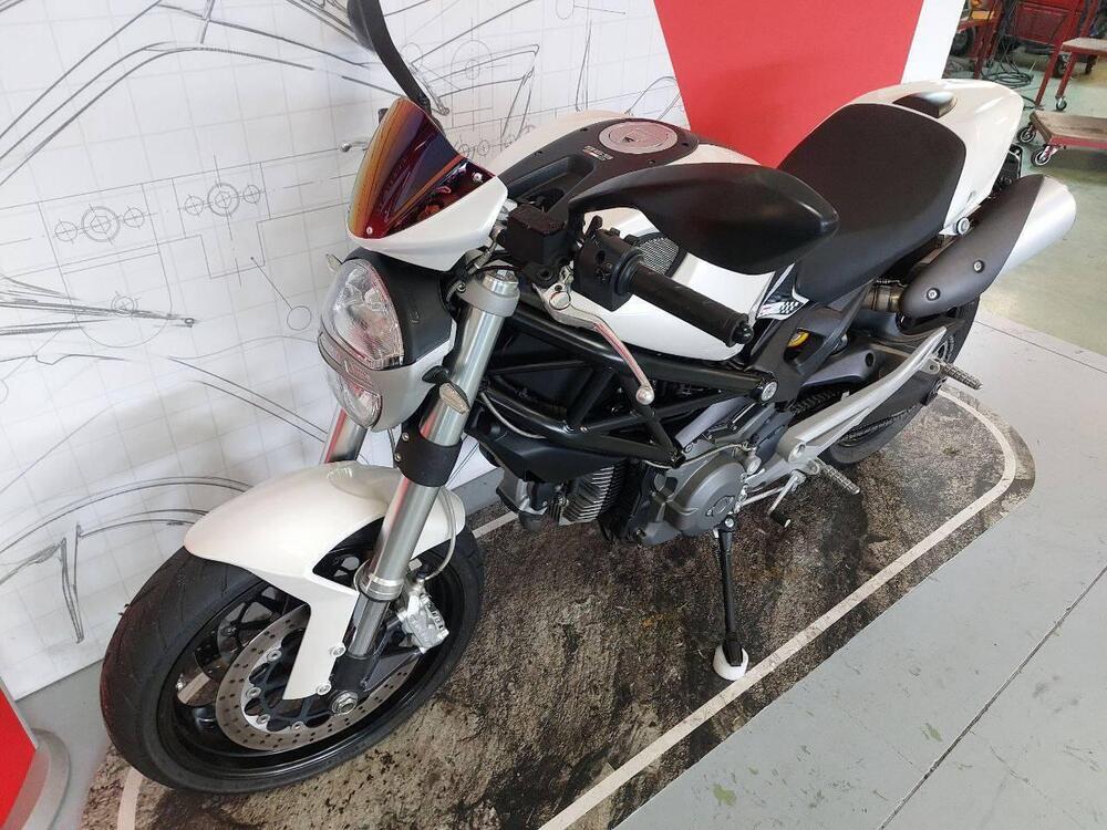 Ducati Monster 696 (2008 - 13) (2)