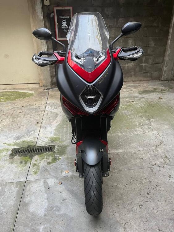 MV Agusta Turismo Veloce 800 RC SCS (2021 - 22) (3)