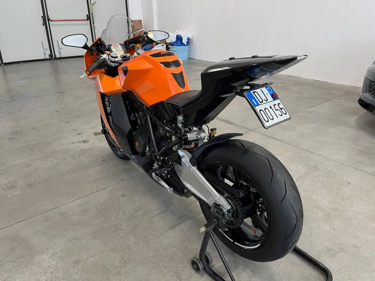 KTM 1190 RC8 (2008 - 09) (8)