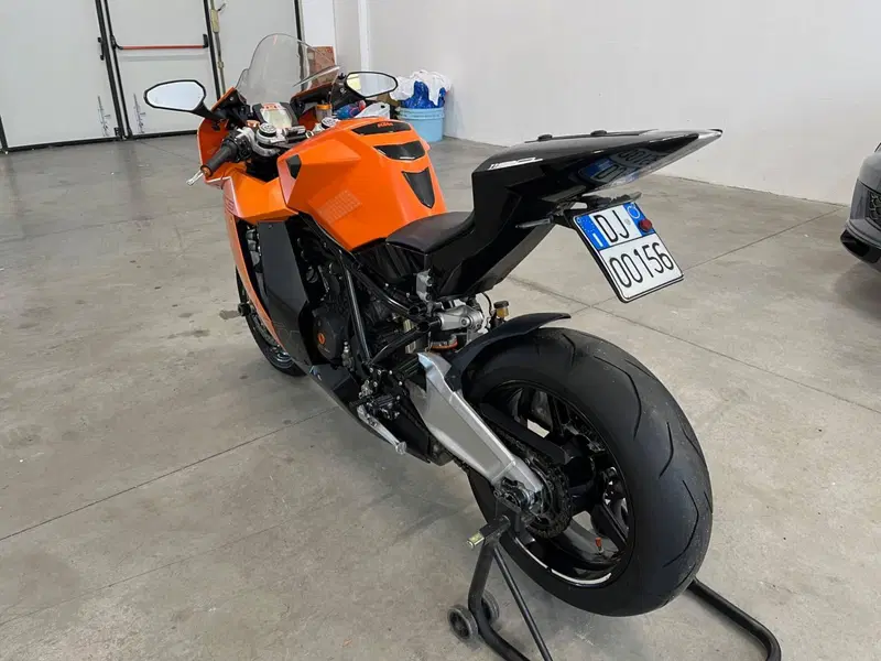 KTM 1190 RC8 (2008 - 09) (8)