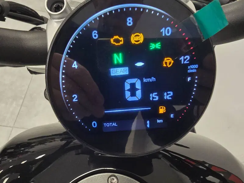 Benelli Leoncino 400 Bobber (2026) (6)