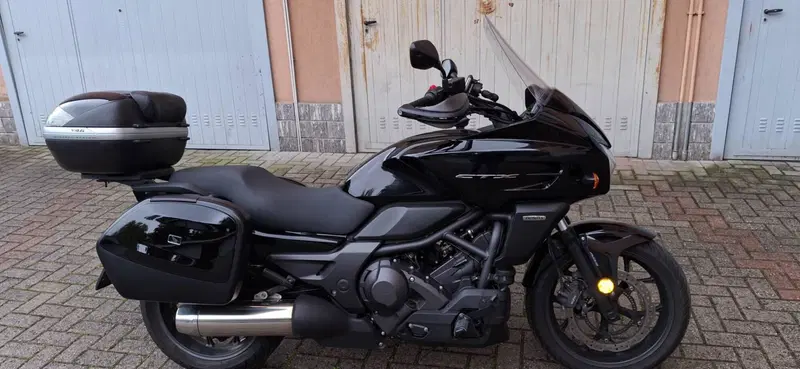 Honda CTX 700 ABS DCT (2014 - 16)
