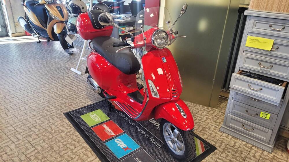 Vespa Primavera 150 3V ie (2014 - 16) (2)