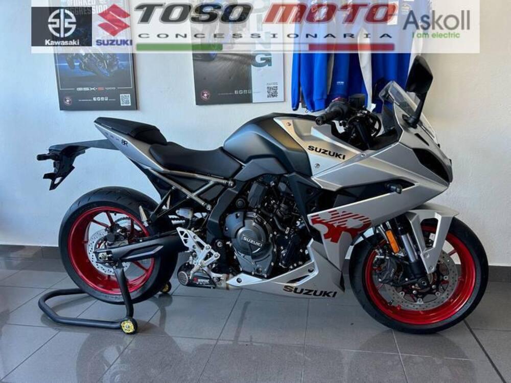 Suzuki GSX-8R EVO (2025)