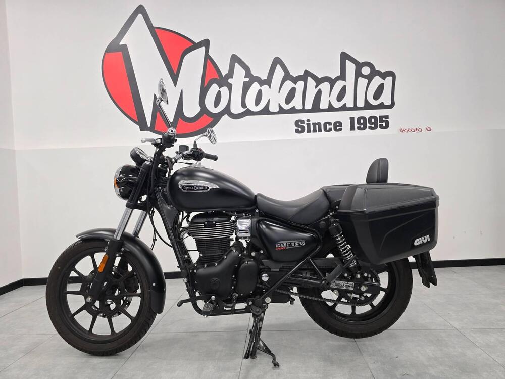 Royal Enfield Meteor 350 Stellar (2021 - 25) (3)