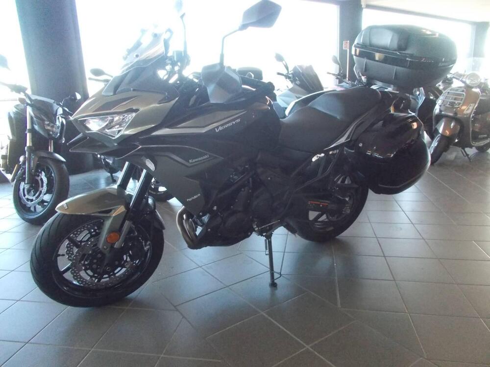 Kawasaki Versys 650 Tourer (2022 - 24) (4)