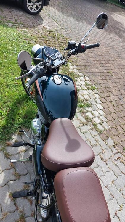 Royal Enfield Classic 350 (2021 - 25) (3)