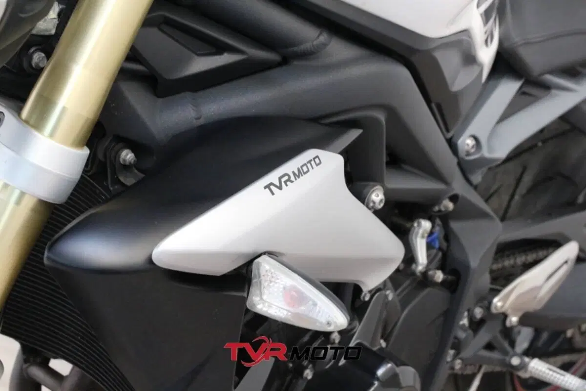 Triumph Street Triple ABS (2013 - 17) (7)