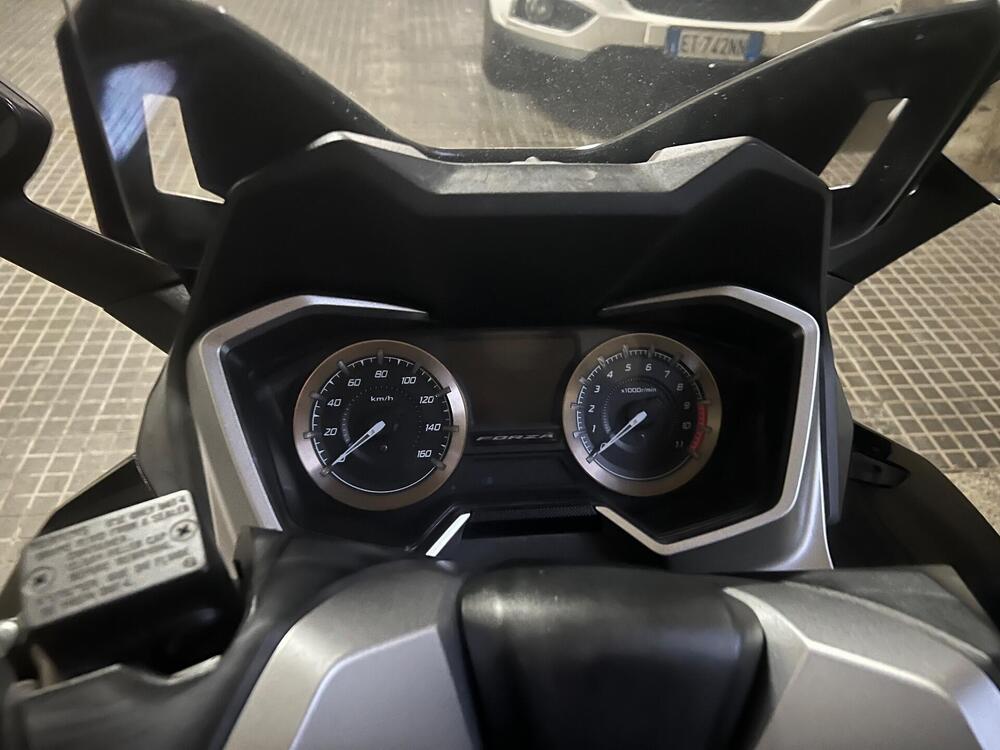 Honda Forza 350 Deluxe (2022 - 24) (2)