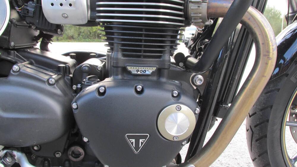 Triumph Street Cup 900 (2017 - 19) (4)