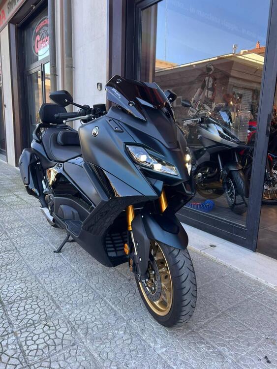 Yamaha T-Max 560 Tech Max (2022 - 24) (2)