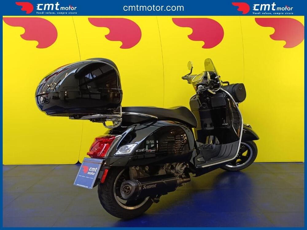 Vespa GTS 300 Hpe (2019) (4)