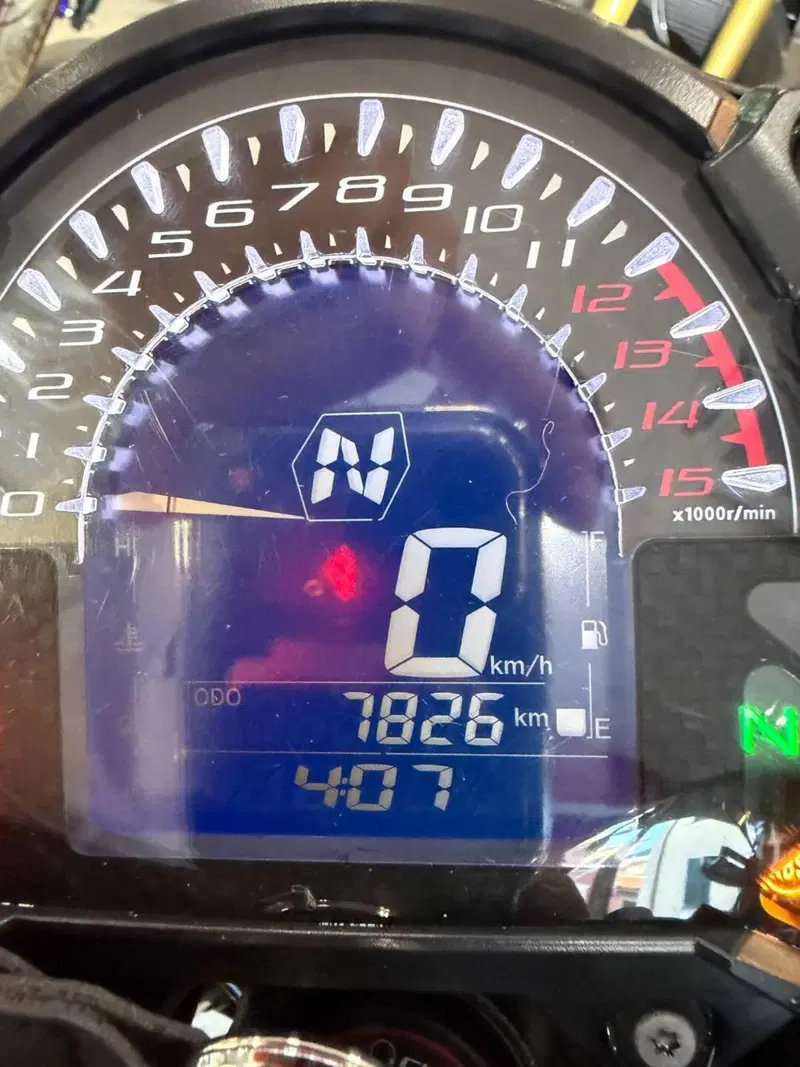 Kawasaki Z 400 (2023) (6)