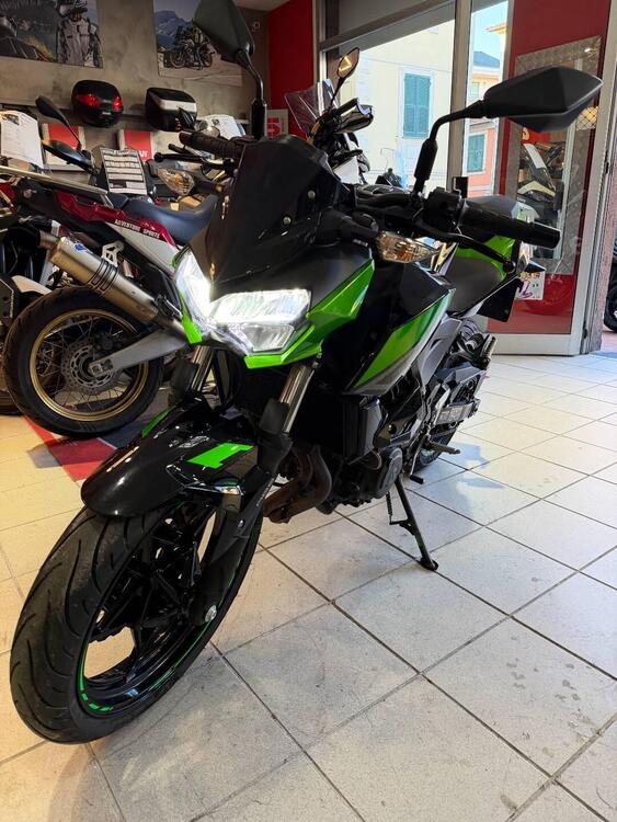 Kawasaki Z 400 (2023) (2)