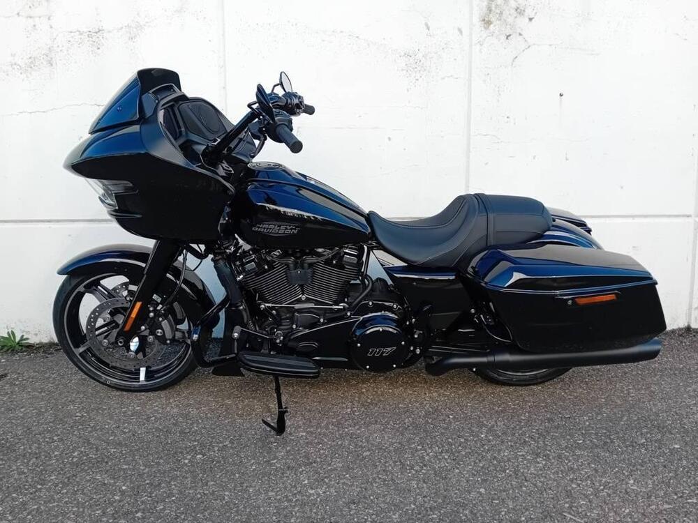 Harley-Davidson Road Glide (2024 - 25) (2)