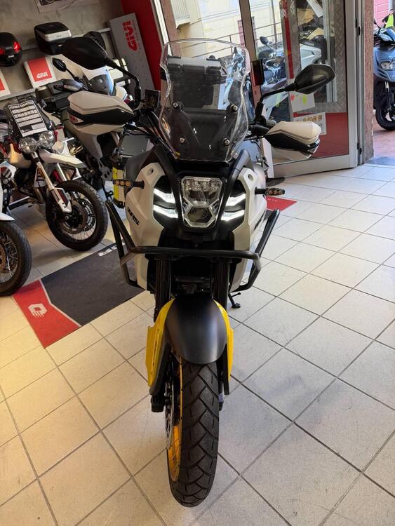 QJ Motor SVT 650 X (2024) (2)