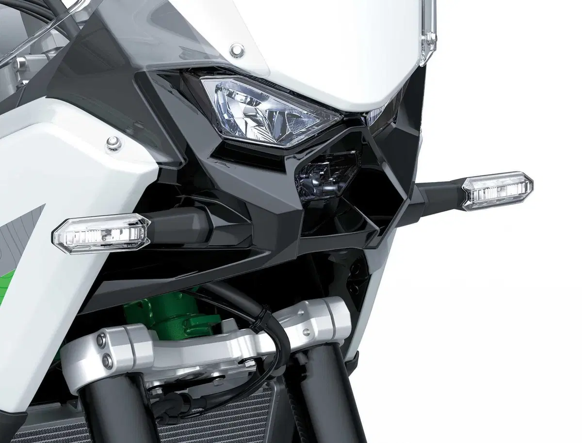 Nuova KLE500: Kawasaki riporta in vita la leggenda pronta per ogni terreno [VIDEO e GALLERY] (11)