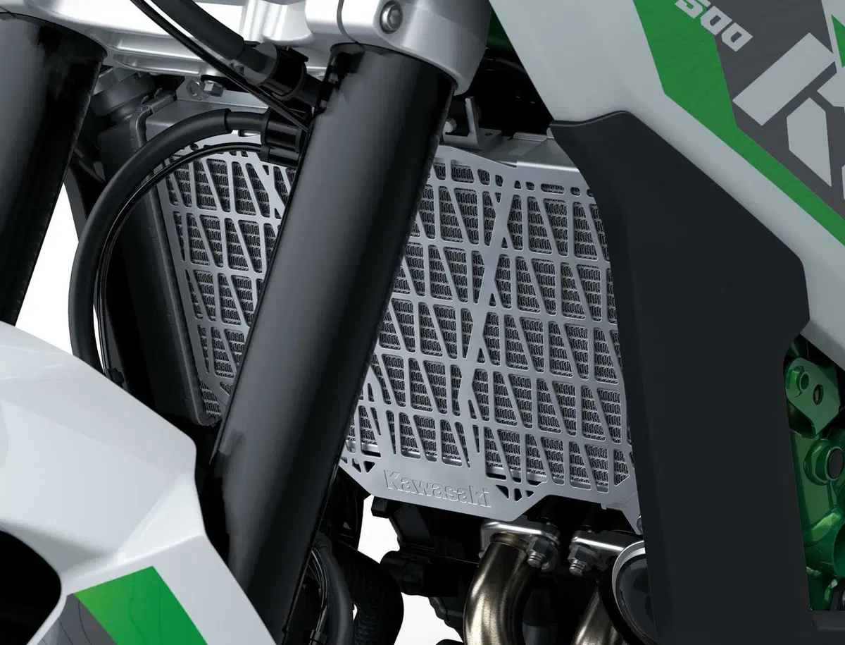 Nuova KLE500: Kawasaki riporta in vita la leggenda pronta per ogni terreno [VIDEO e GALLERY] (17)