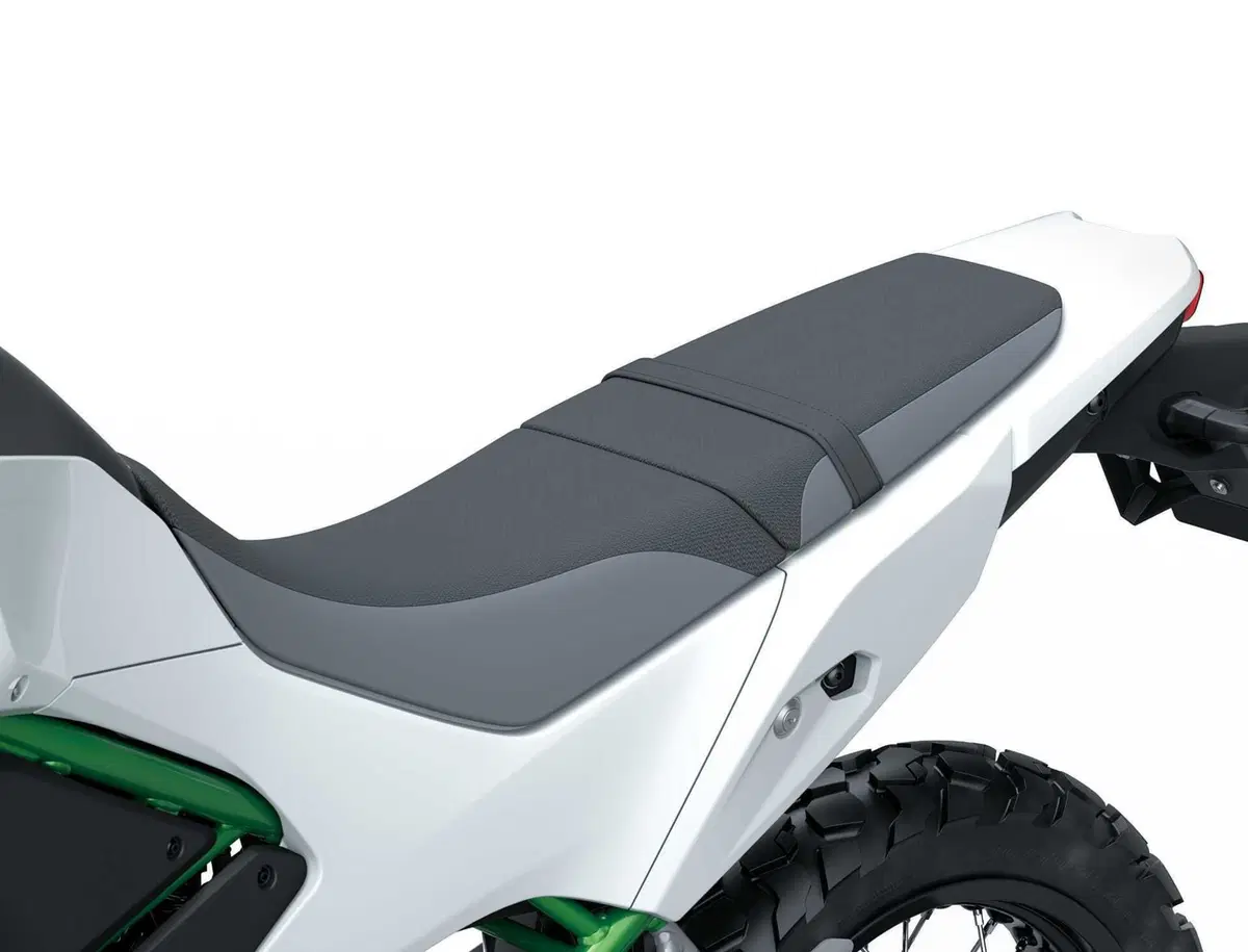 Nuova KLE500: Kawasaki riporta in vita la leggenda pronta per ogni terreno [VIDEO e GALLERY] (23)
