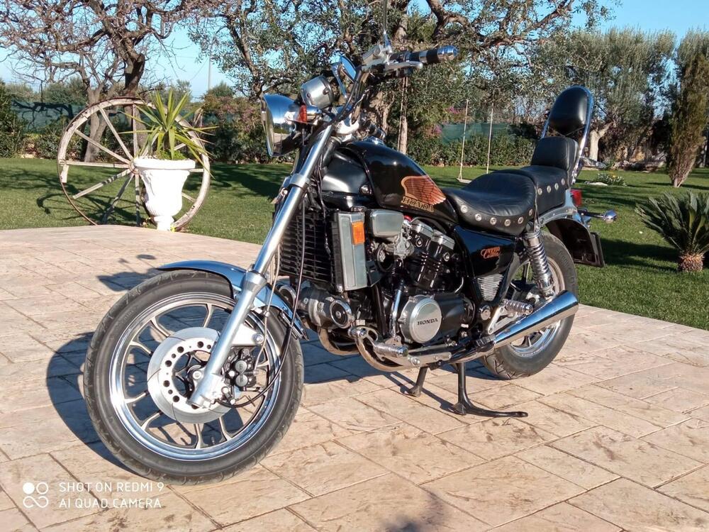 Honda VF 750 F (1984 - 89) (4)