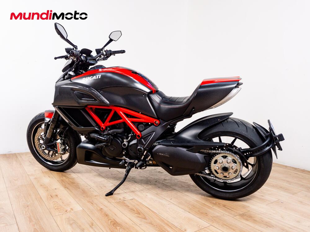 Ducati Diavel 1200 Carbon (2014 - 16) (5)