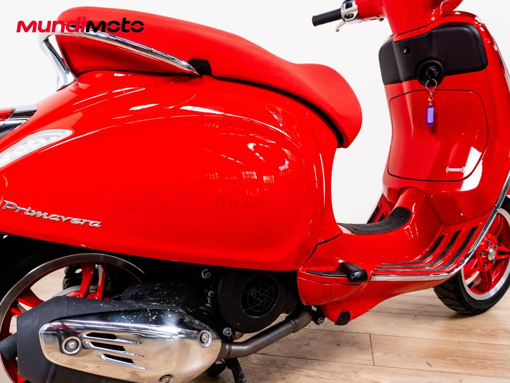 Vespa Primavera 125 RED (2025) (4)