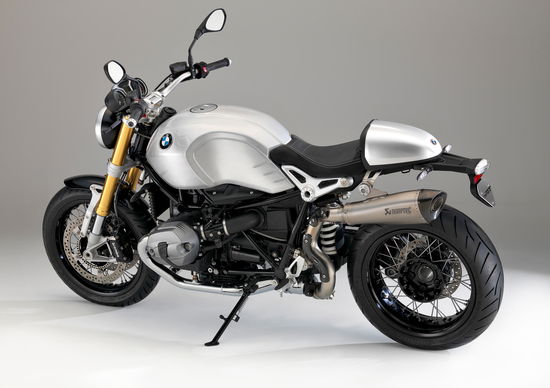 BMW Motorrad, serbatoio lucidato a mano per R NineT