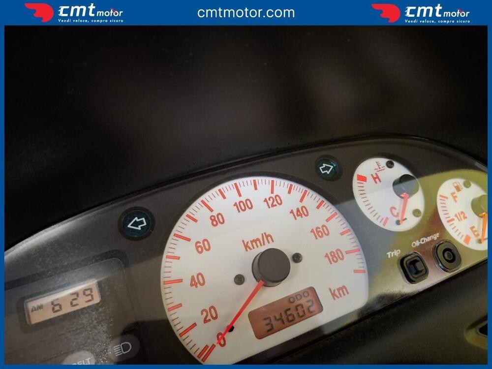 Yamaha T-Max 500 (2001 - 03) (5)