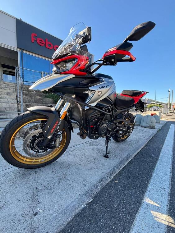 QJ Motor SRT 900 SX (2025) (4)