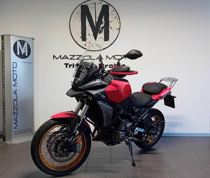 QJ Motor SRT 700 SX (2025) (4)