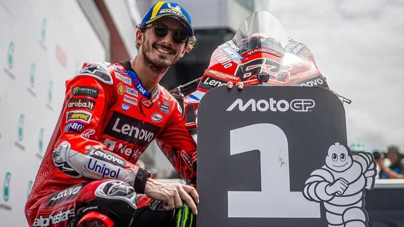 MotoGP 2025. GP della Malesia. Pecco Bagnaia domina la Sprint di Sepang! [RISULTATI]