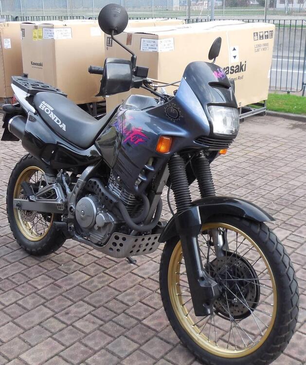 Honda NTV 650 P (1993 - 94) (2)