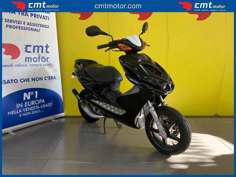 Yamaha Aerox 50 4 (2014 - 17) (2)