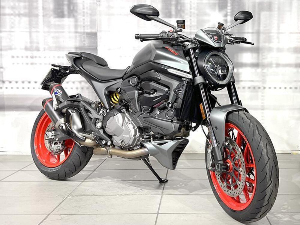 Ducati Monster 937 + (2021 - 25)