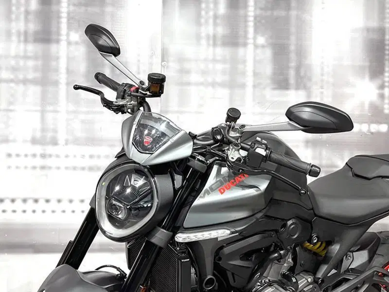 Ducati Monster 937 + (2021 - 25) (5)