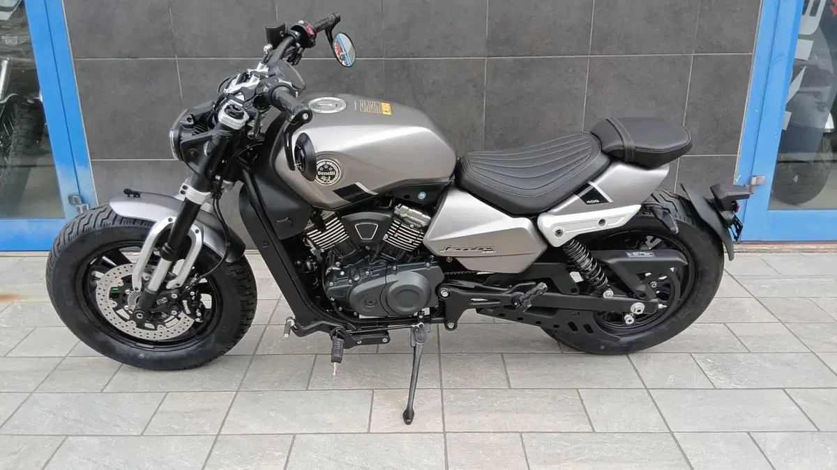 Benelli Leoncino 400 Bobber (2026)